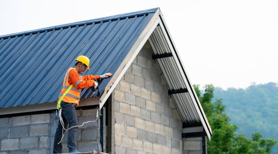 Professional residential roofers in Kasbeer, IL